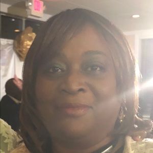 Meet your Posher, Yolanda